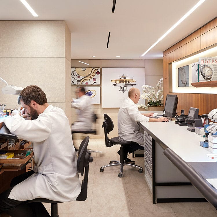 Rolex repair lab