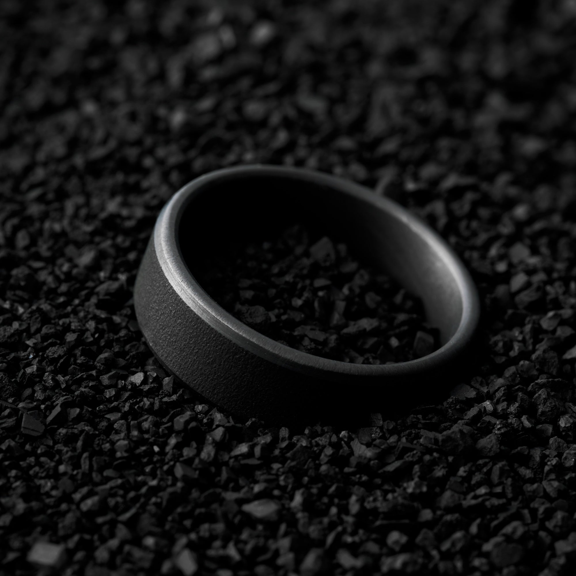 4 Things To Know Before Buying Black Wedding Rings