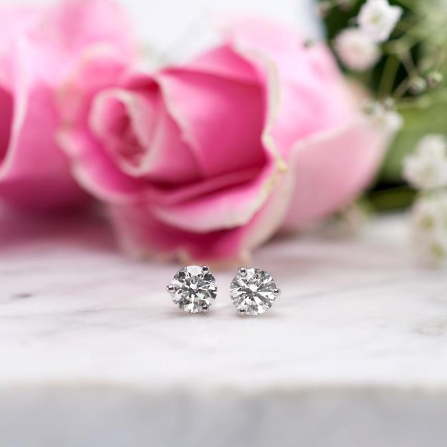 Choosing Staple Jewelry Pieces You'll Actually Wear Every Day Long's