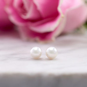 Beyond the Birthstone: 8 Vintage Pearls for June