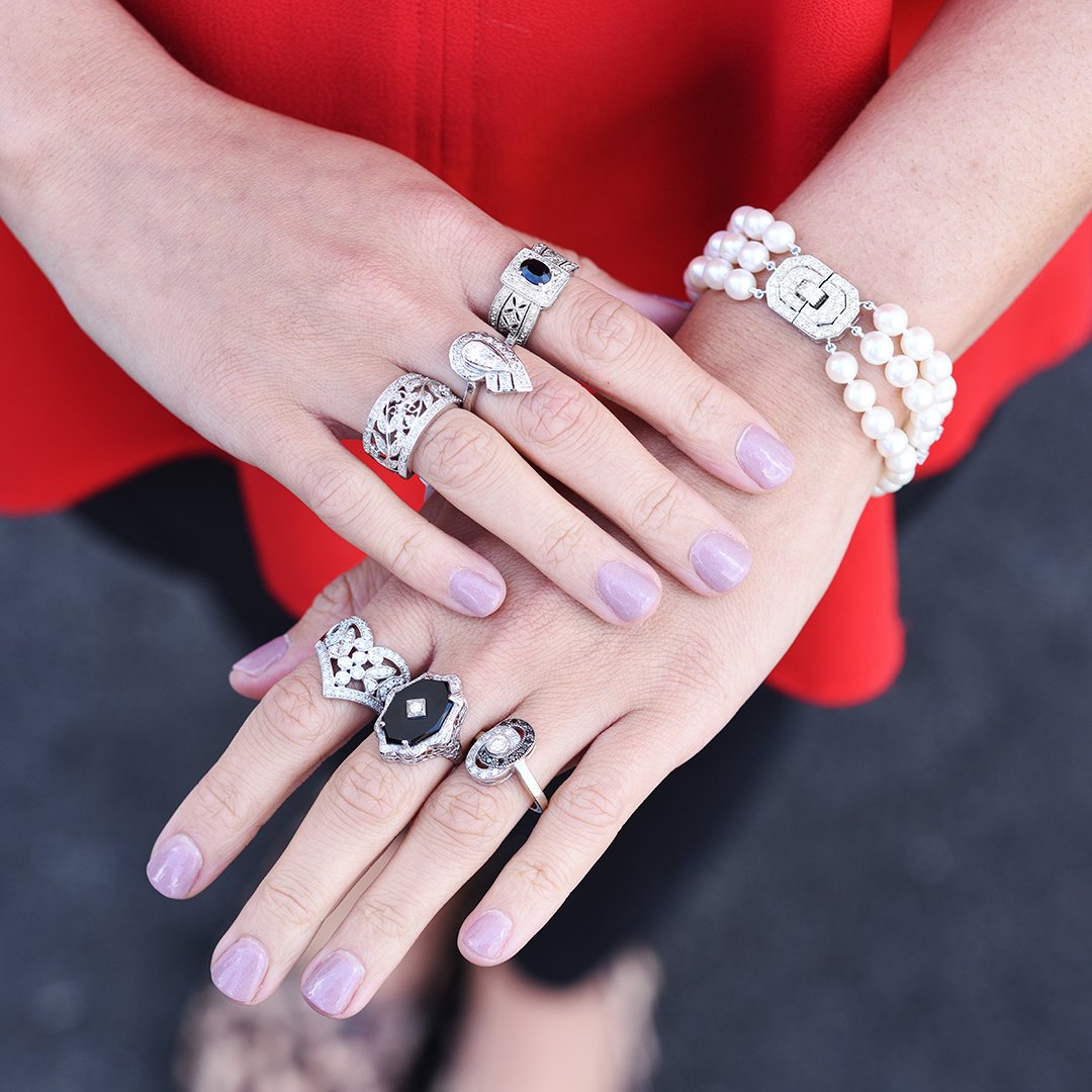 Top 5 Vintage Jewelry Instagram Accounts to Follow