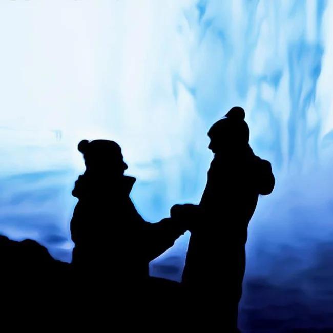 Our Favorite Winter Proposal Ideas – Long's Jewelers