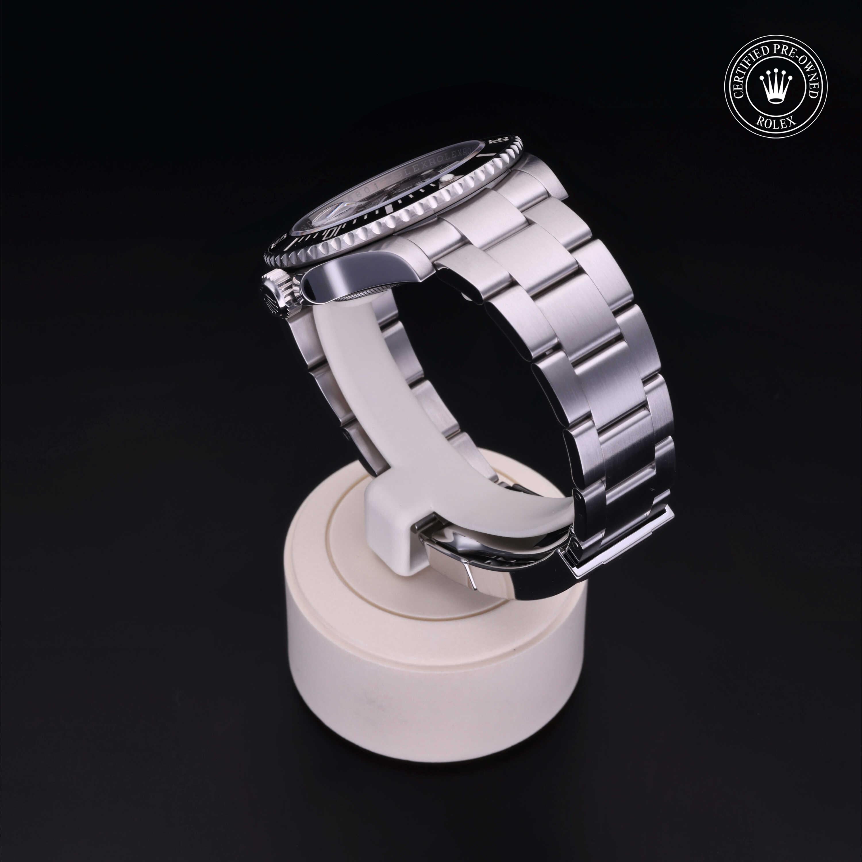 Rolex Certified Pre-Owned Submariner Date