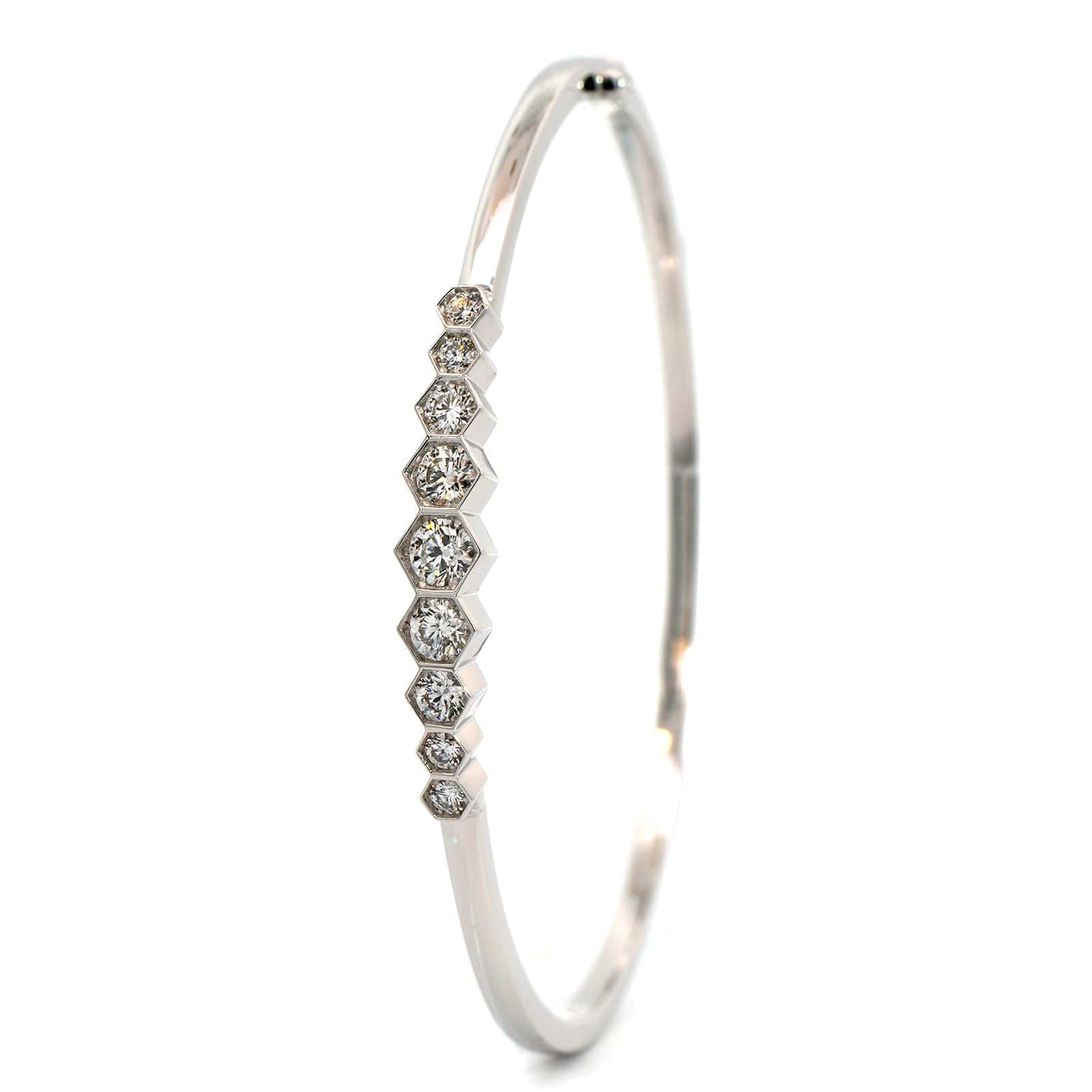 18K White Gold 9 Diamond Bangle