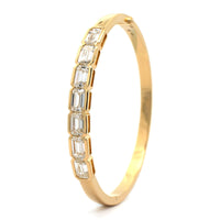 18K Yellow Gold Semi Bezel Set Emerald Cut Diamond Bangle Bracelet