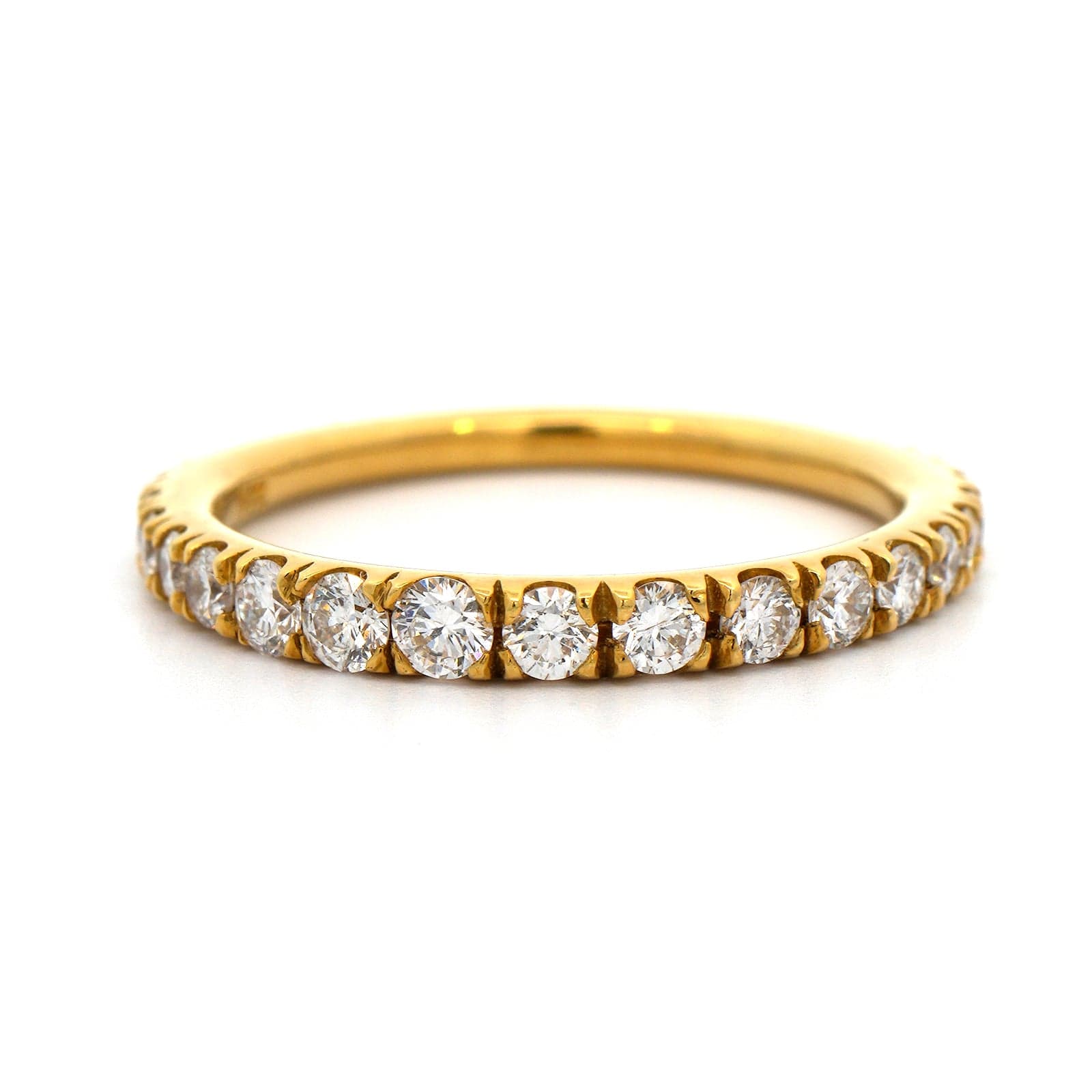 18K Yellow Gold Shared Prong Graduated Diamond Eternity Band