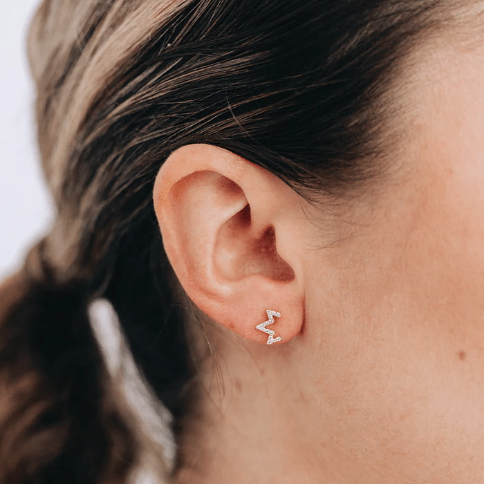 Anzie 14K Yellow Gold Diamond Zig Zag Stud Earrings