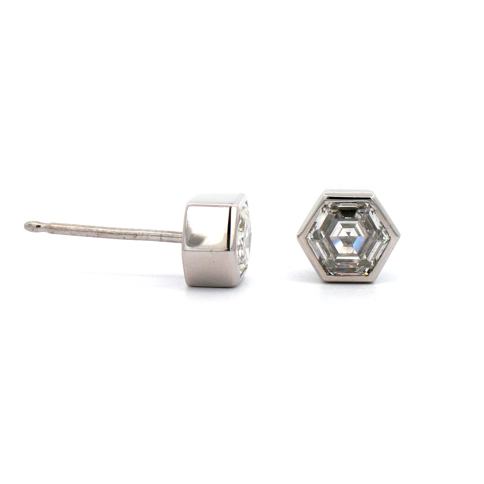 18K White Gold Bezel Set Diamond Stud Earrings