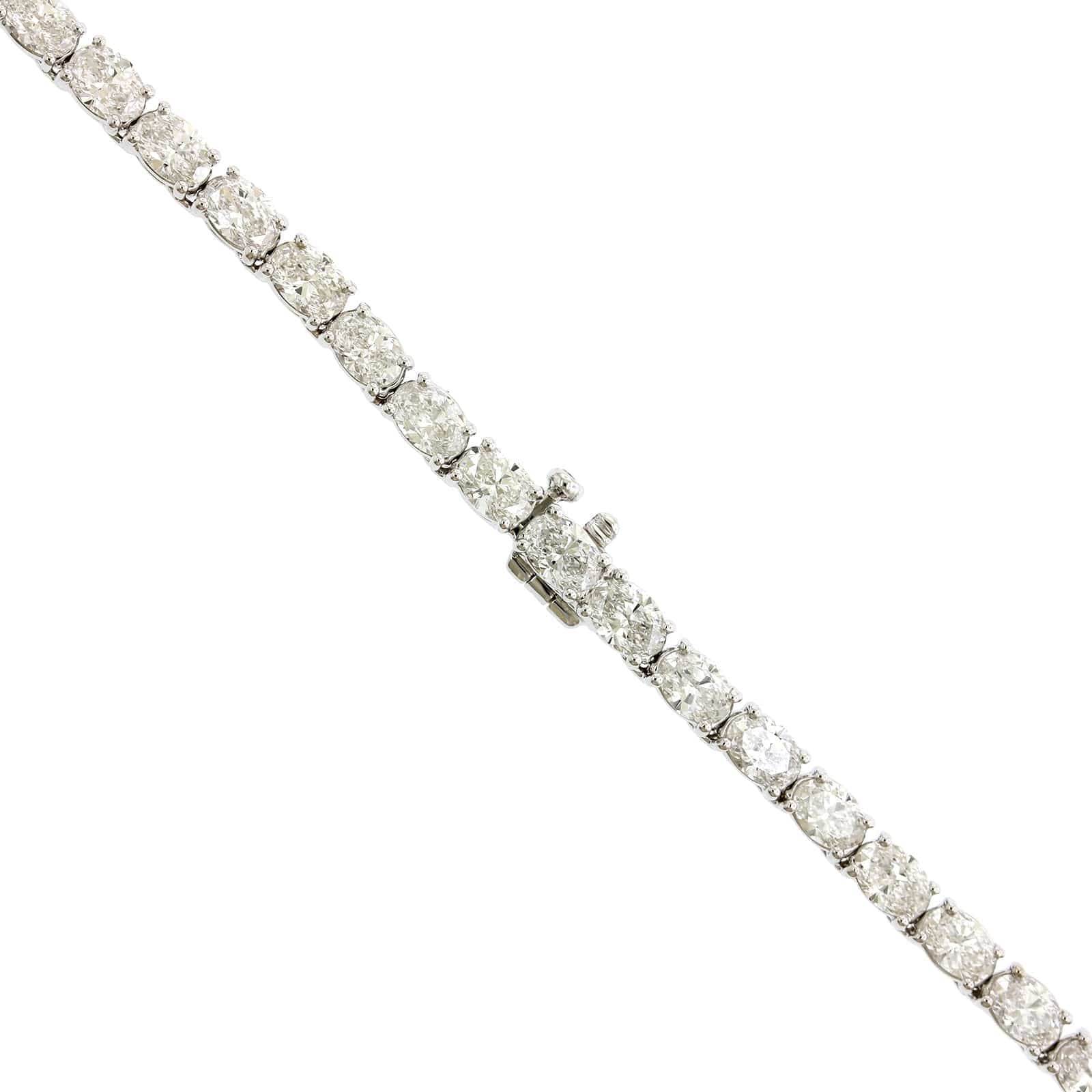 18K White Gold Oval Center Diamond Tennis Necklace