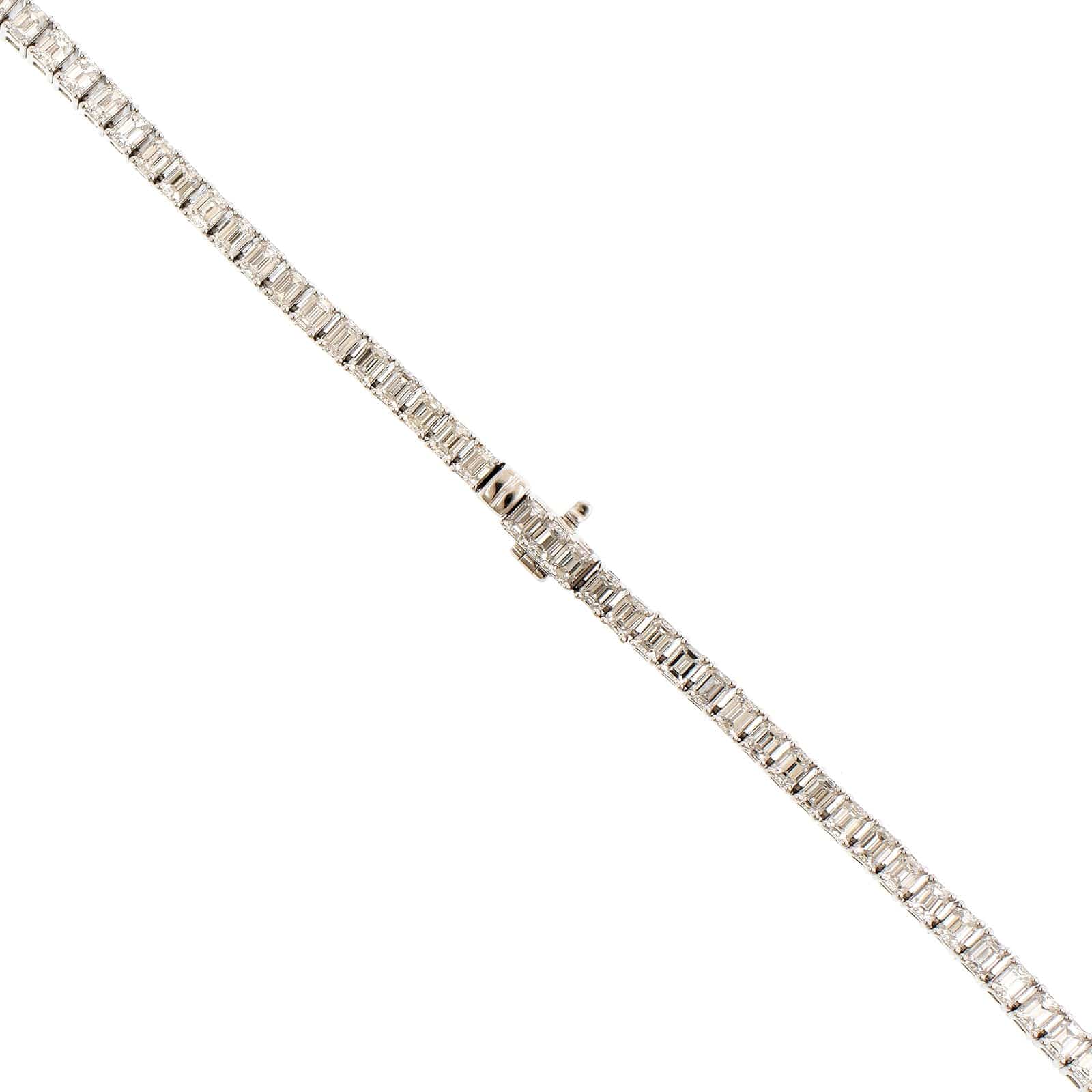 18K White Gold 4 Prong Emerald Cut Diamond Necklace