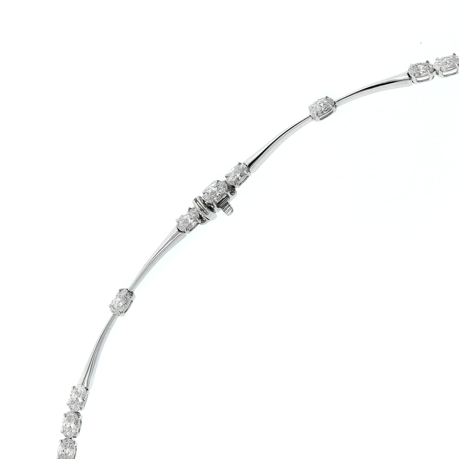 Etho Maria 18K White Gold Oval Diamond Bar Link Necklace