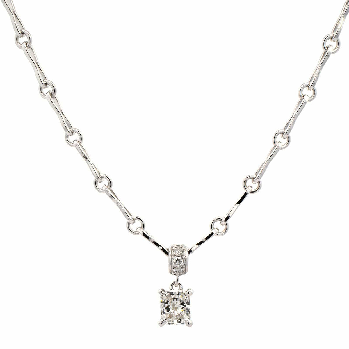 18K White Gold Radiant Cut Diamond Pendant Necklace