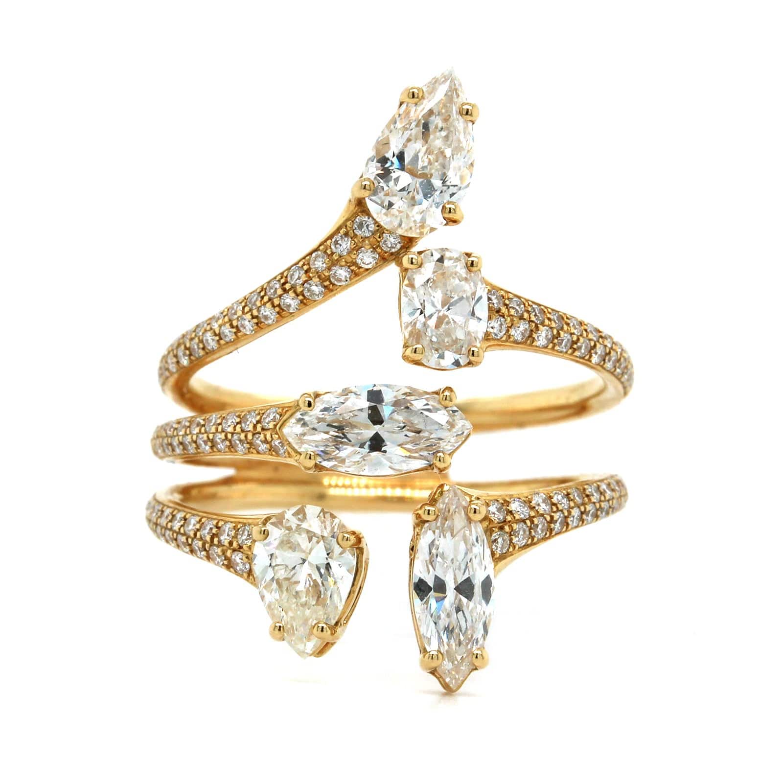 Etho Maria 18K Yellow Gold Diamond Ring with Pave Diamond Split Shank