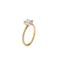 Petite Chatelaine® Ring in 18K Yellow Gold with Pavé Diamonds, 7mm