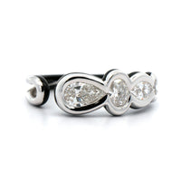 Etho Maria 18K White Gold Diamond and Black Ceramic Ring