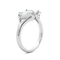 18K White Gold Open Vine Diamond Ring