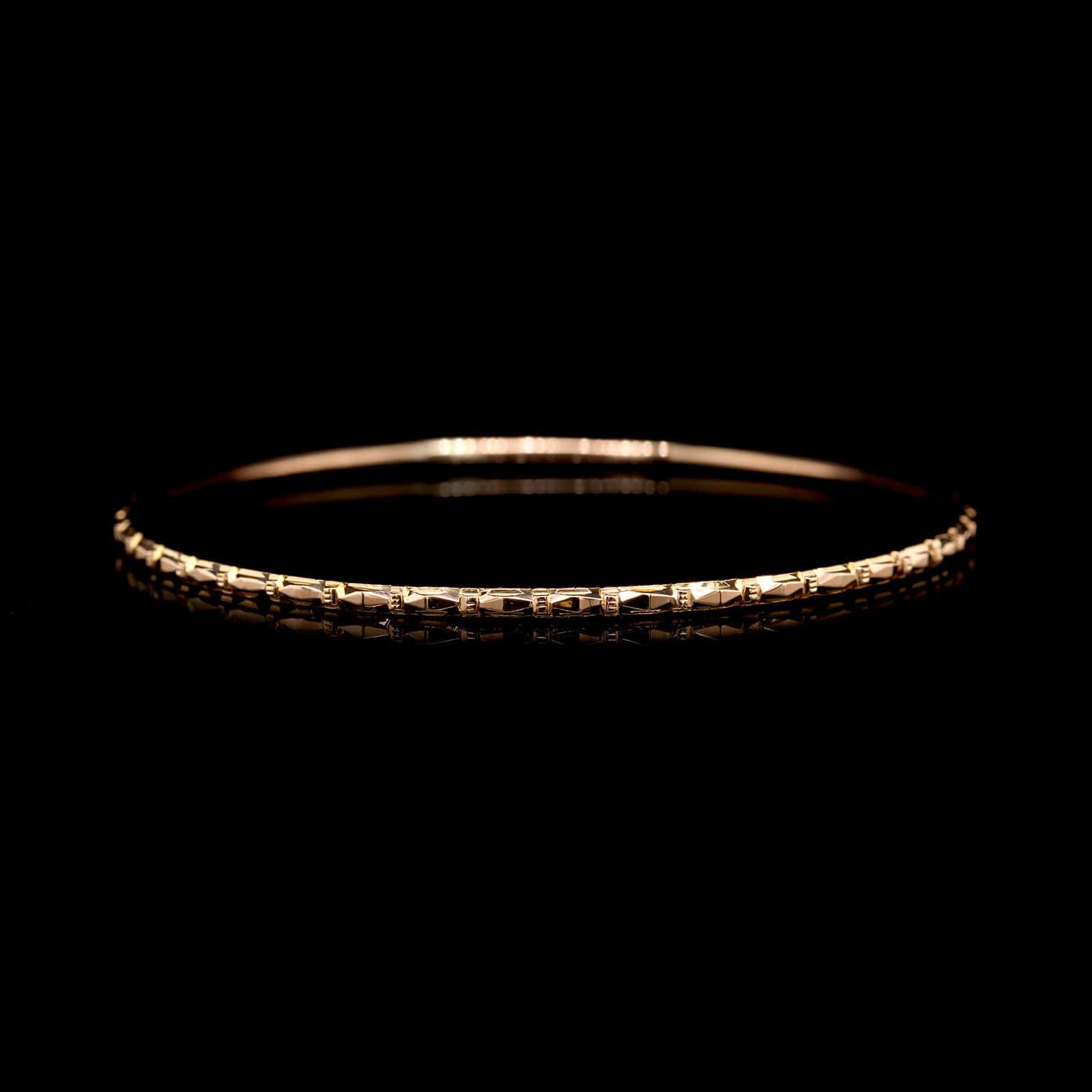 18K Yellow Gold Estate Bangle Bracelet