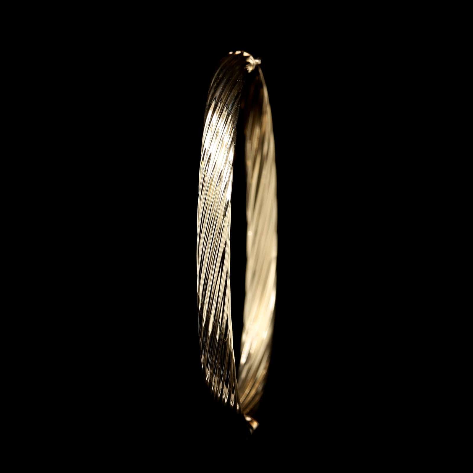14K Yellow Gold Estate Hinged Bangle Bracelet