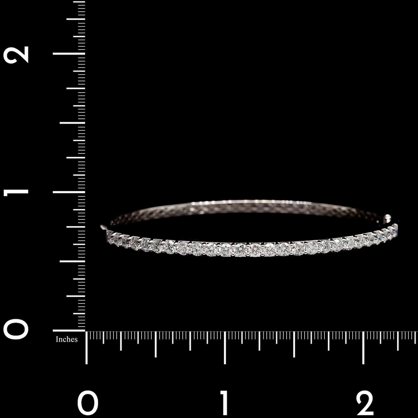 Memoire 18K White Gold Estate Diamond Bangle