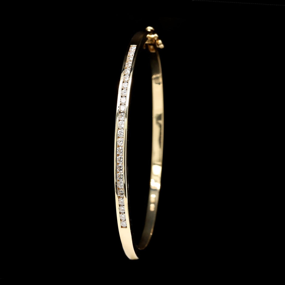 18K Yellow Gold Estate Diamond Bangle Bracelet