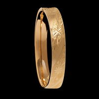 14K Yellow Gold Estate Engraved Hinged Bangle Bracelet