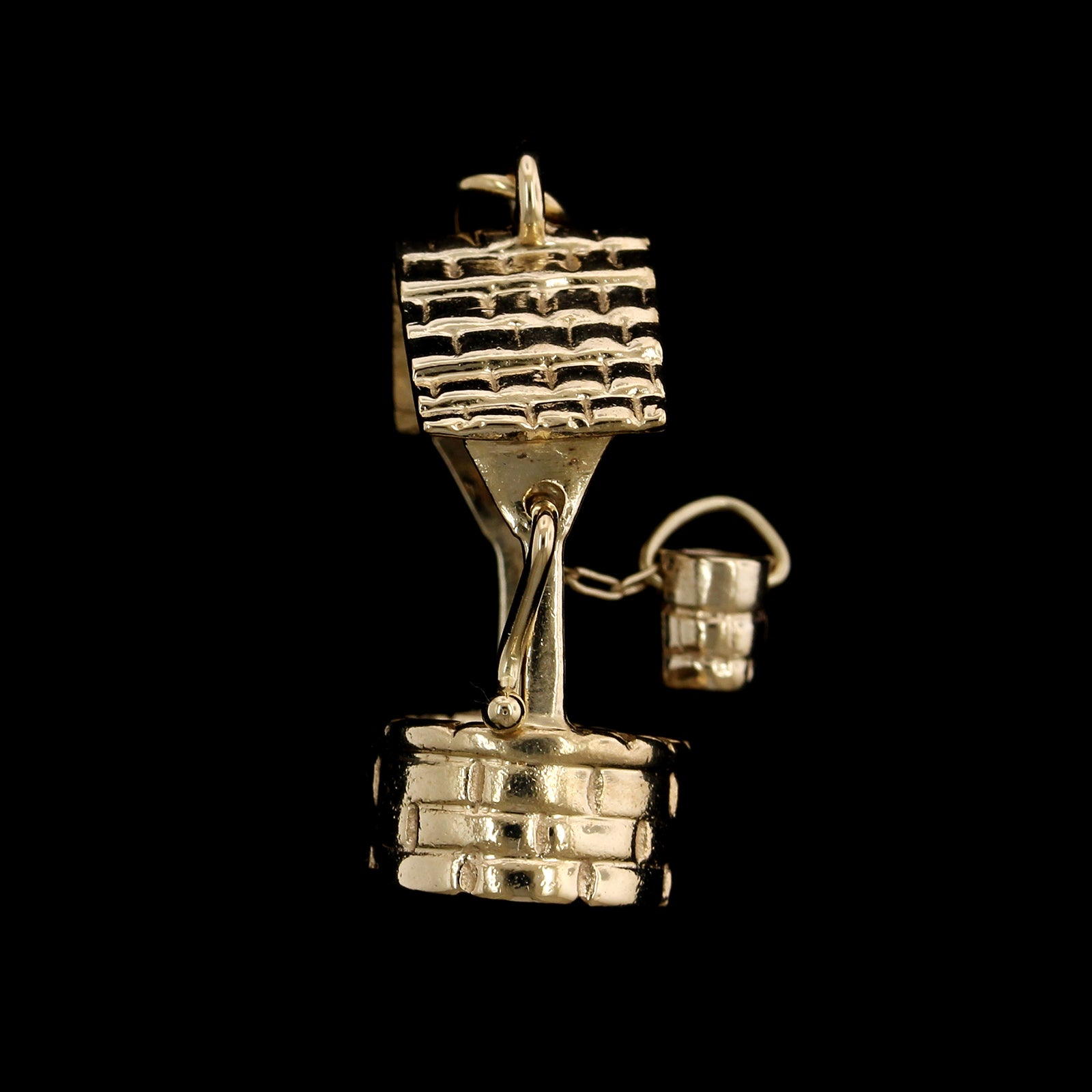 14K Yellow Gold Estate Moveable Wishing Well Charm
