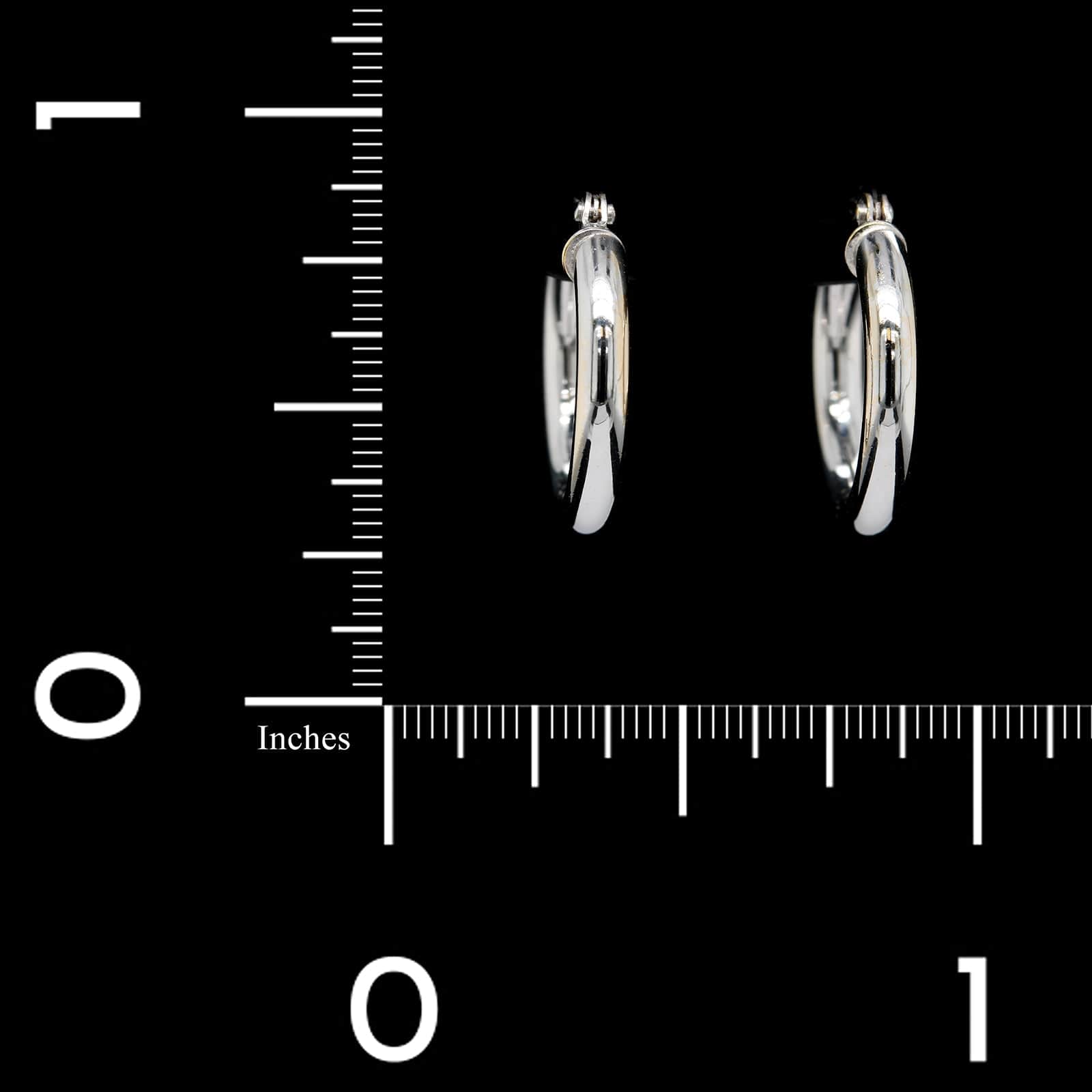 18K White Gold Estate Hoop Earrings