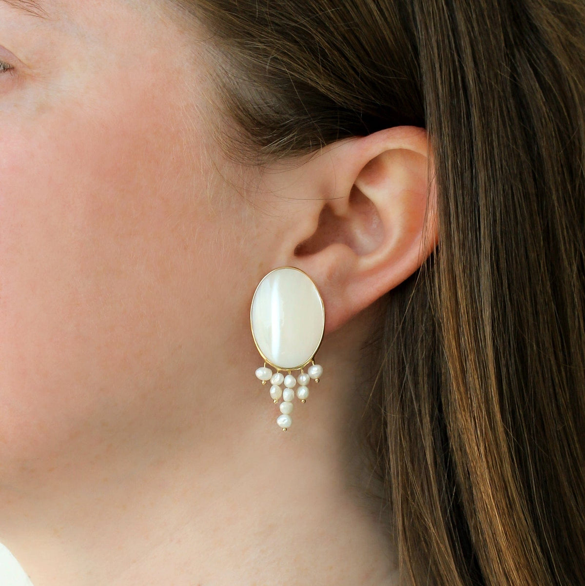 Donna Chambers 14k Yellow Gold Estate Mother of Pearl and Cultured Freshwater Pearl Earrings