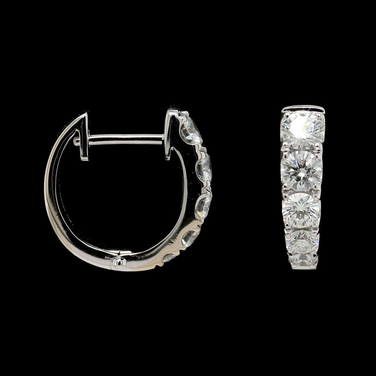 Memoire 18K White Gold Estate Diamond Graduated Hoops