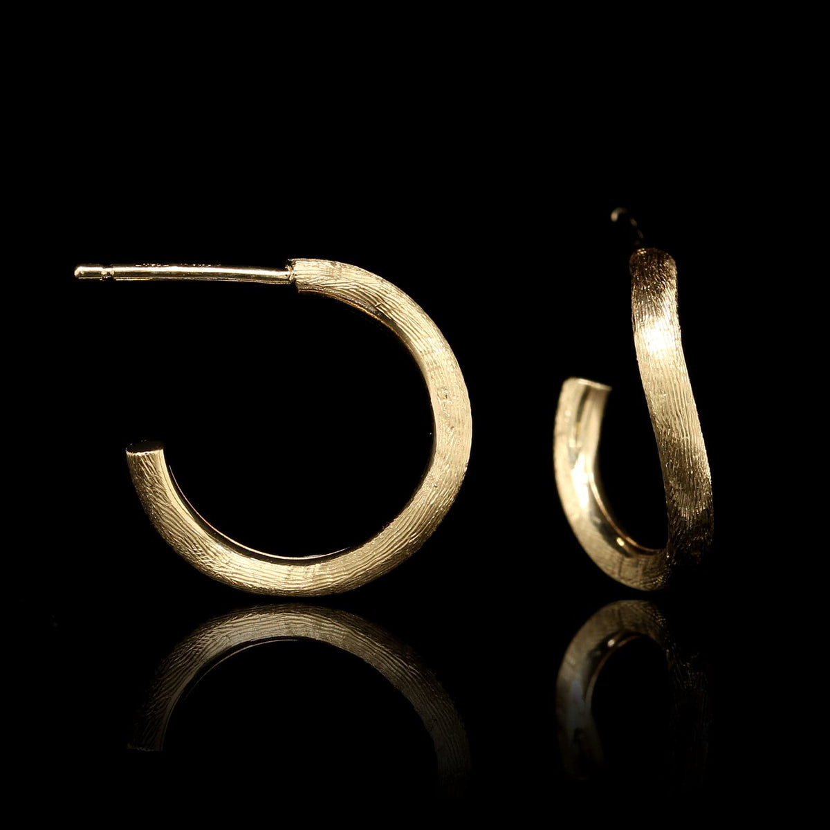 Marco Bicego 18K Yellow Gold Estate Delicati Hoop Earrings