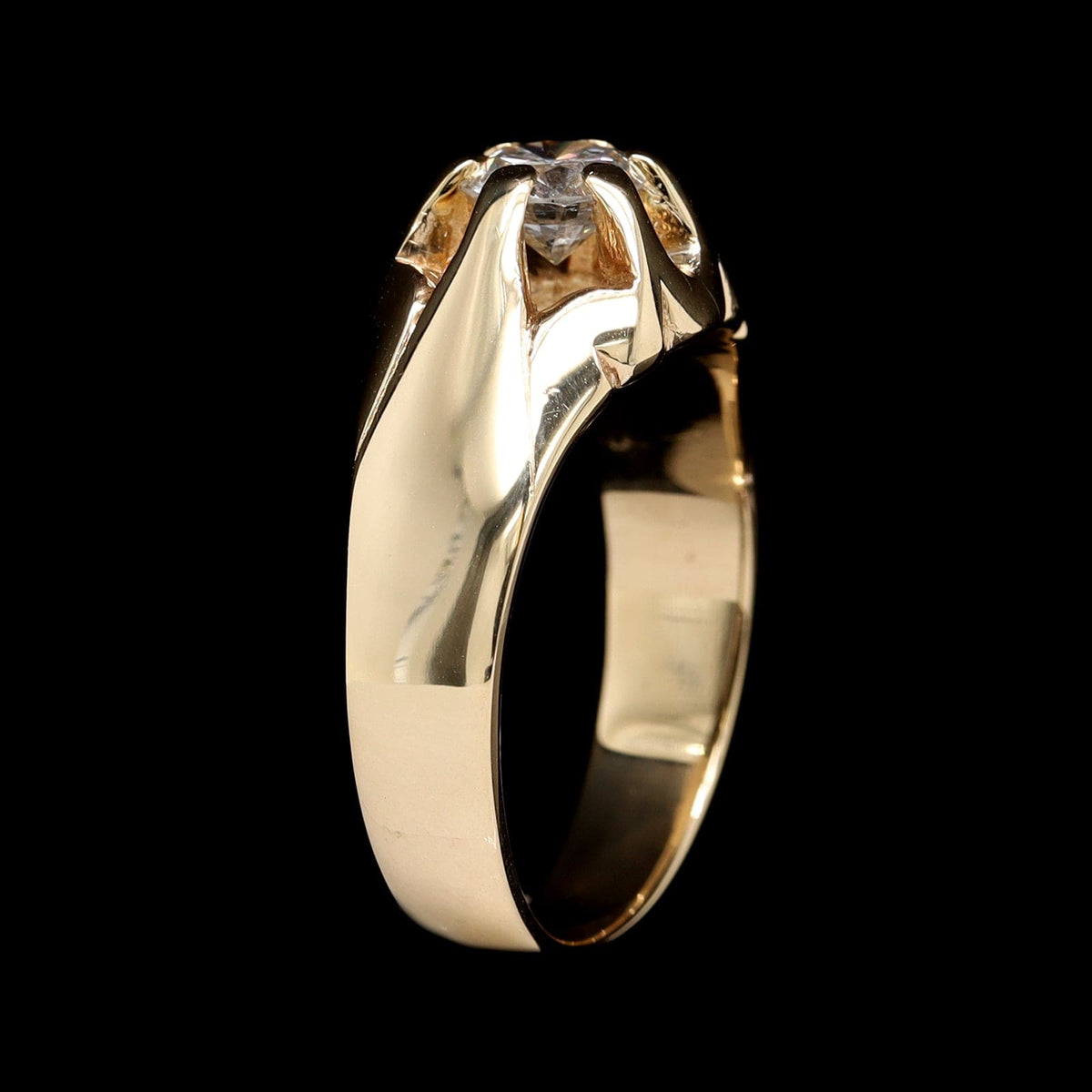 14K Yellow Gold Estate Diamond Belcher Set Ring