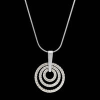 14K White Gold Estate Diamond Circle Pendant Necklace