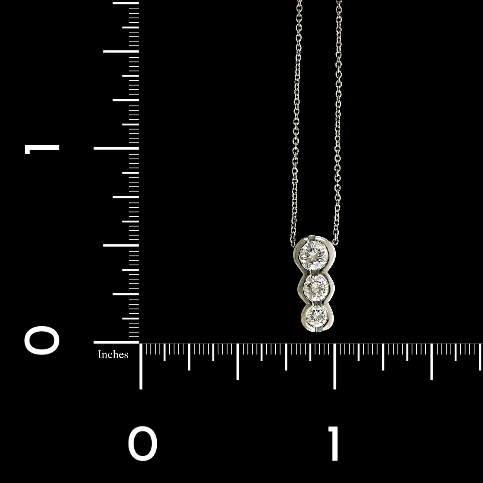 18K White Gold Estate Diamond Pendant Necklace