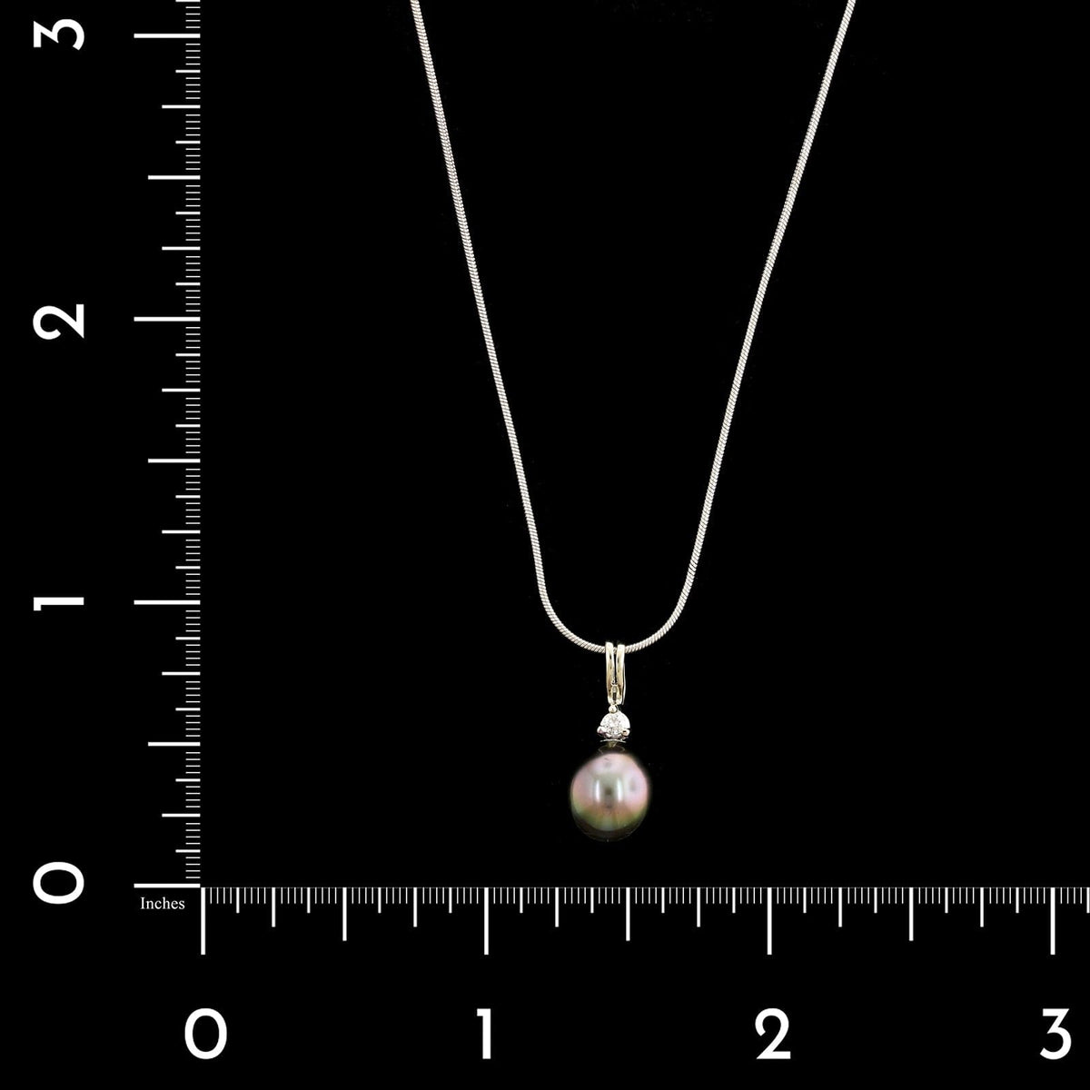 14K White Gold Estate Cultured Tahitian Pearl and Diamond Pendant Necklace