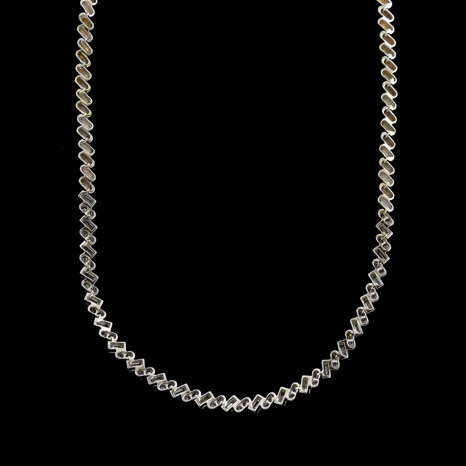 18K White Gold Estate Diamond Necklace