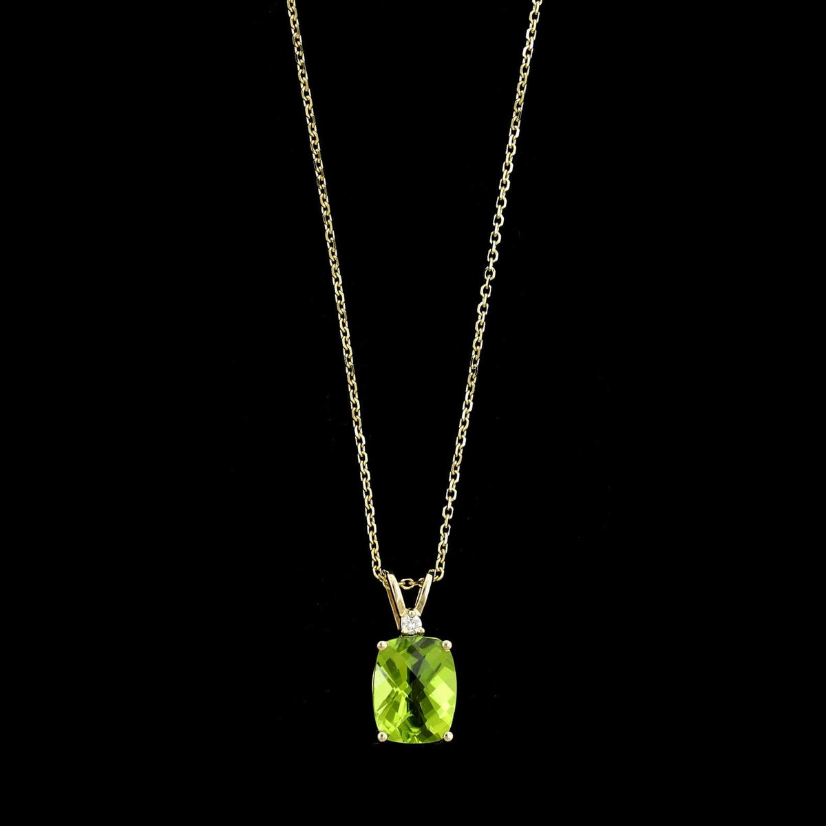 14K Yellow Gold Estate Peridot Pendant Necklace