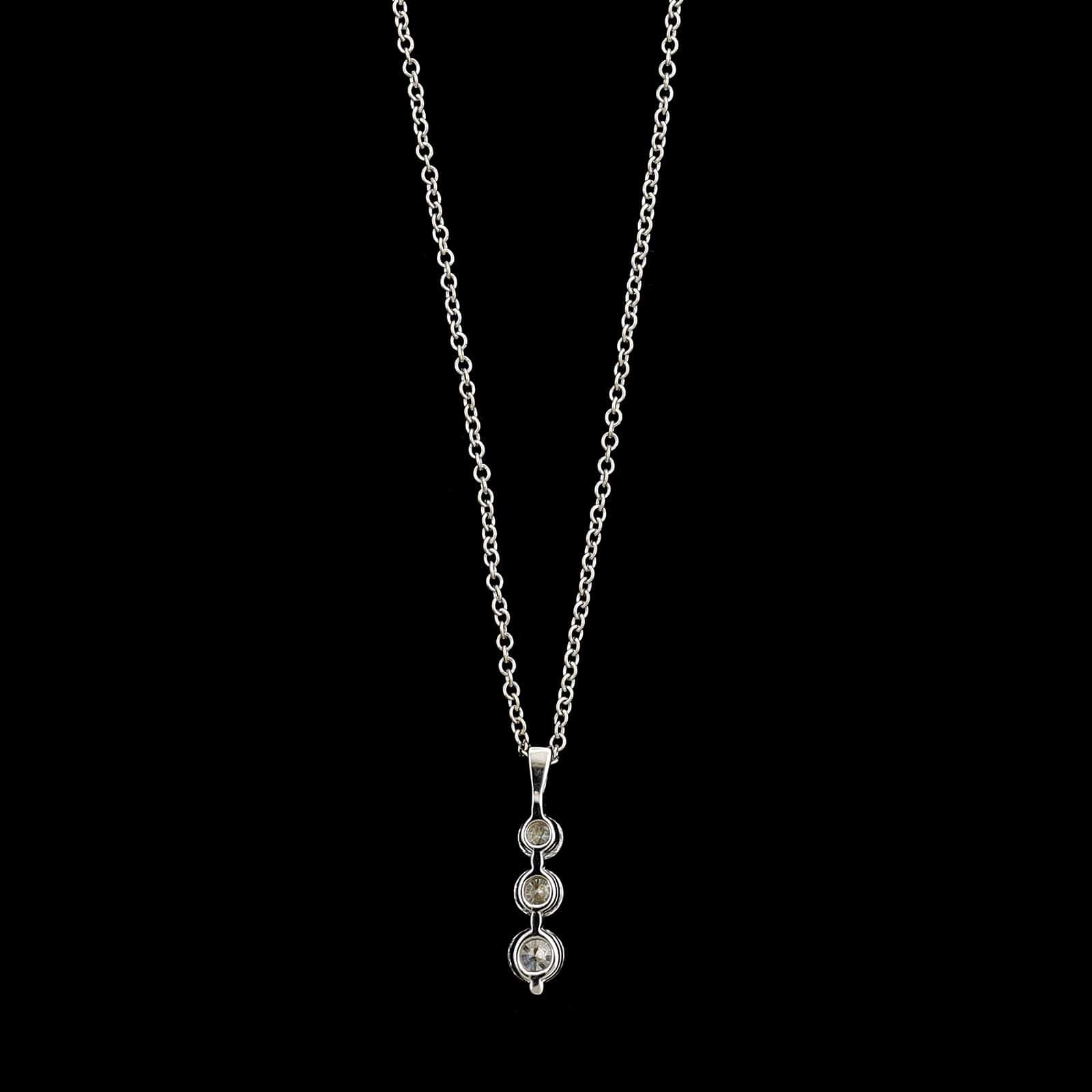 18K White Gold Estate Diamond Three Stone Pendant Necklace