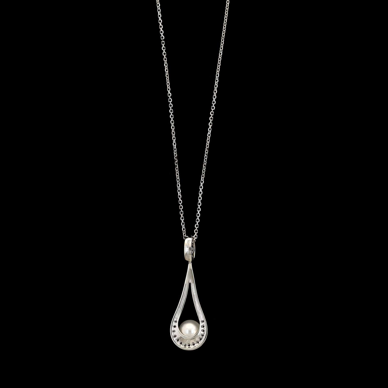 14K White Gold Estate Pearl and Diamond Pendant Necklace&nbsp;