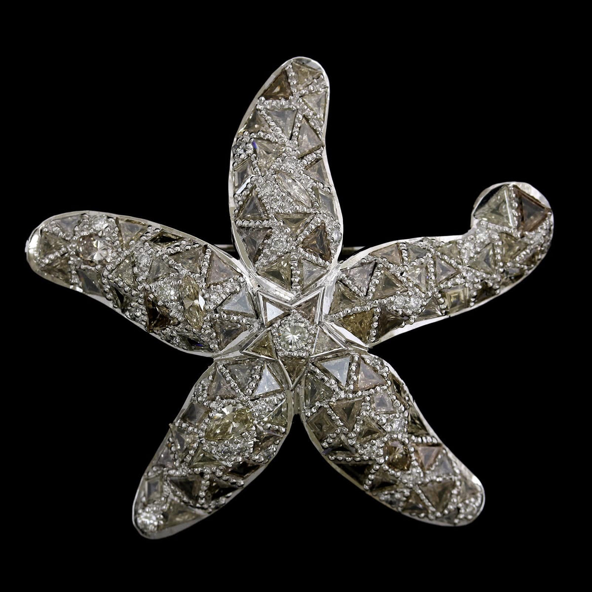 Alopa 18K White Gold Estate Diamond Starfish Pin Pendant