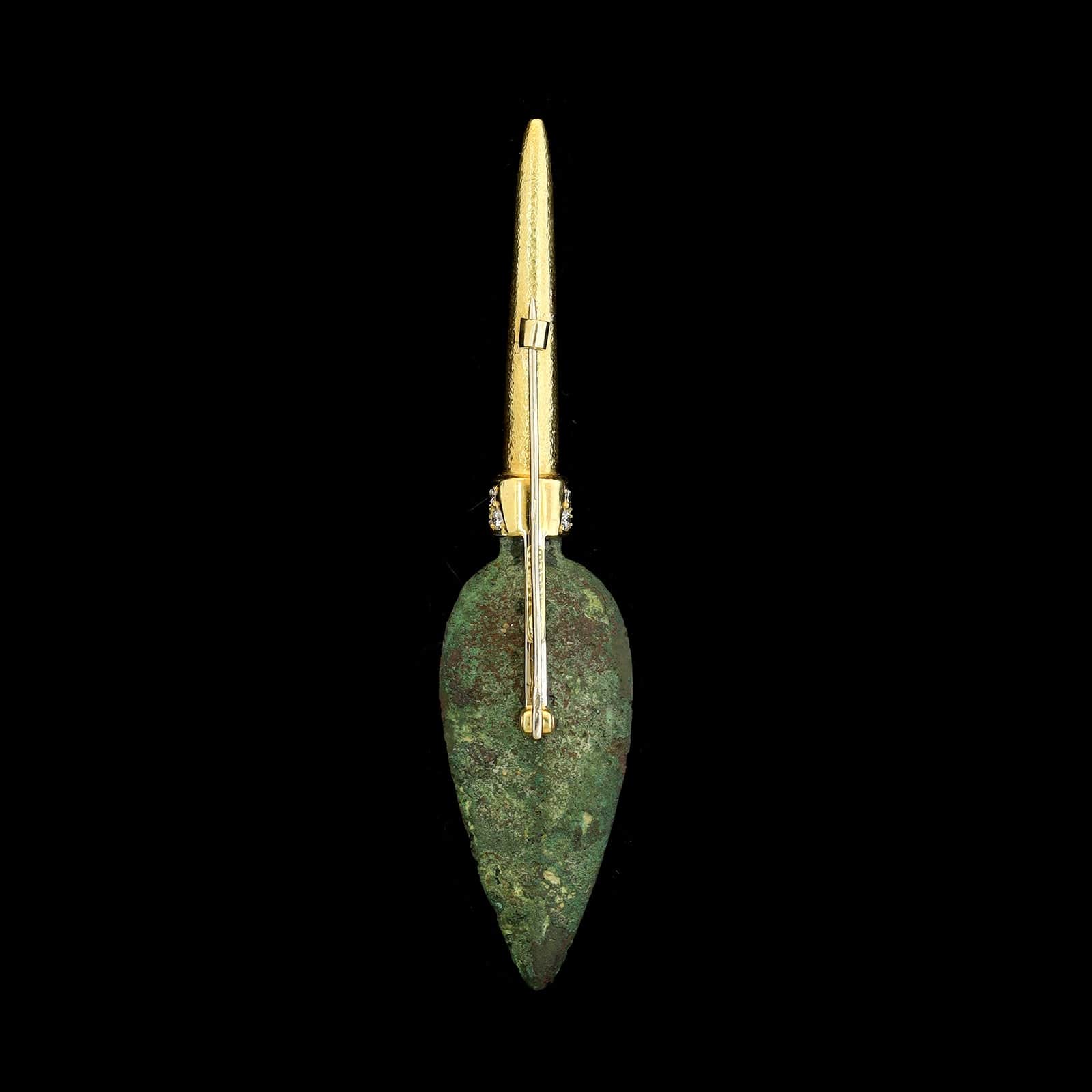 Matthew Trent 18K Yellow Gold Estate Diamond Arrowhead Pin