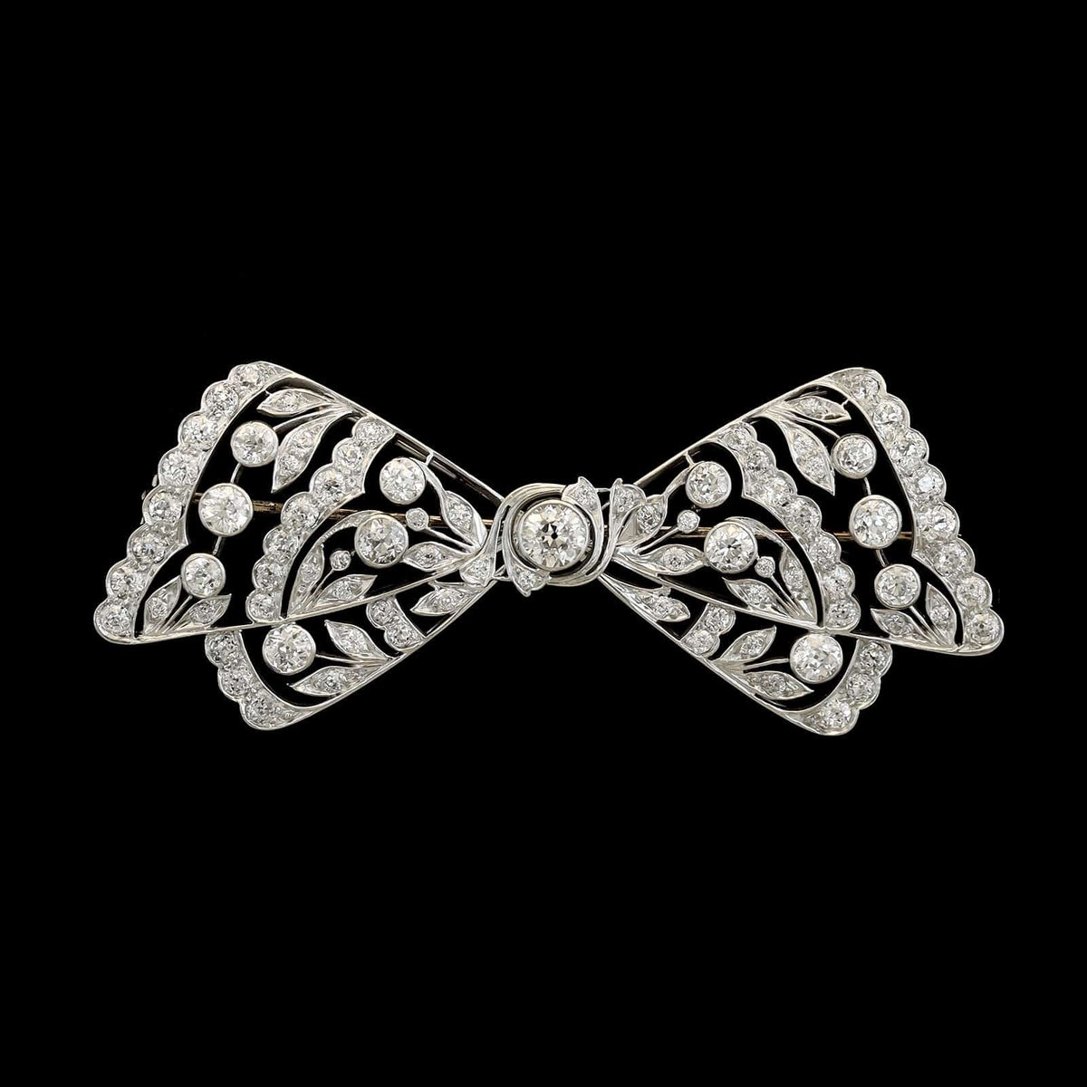 Edwardian Platinum Estate Diamond Bow Pin