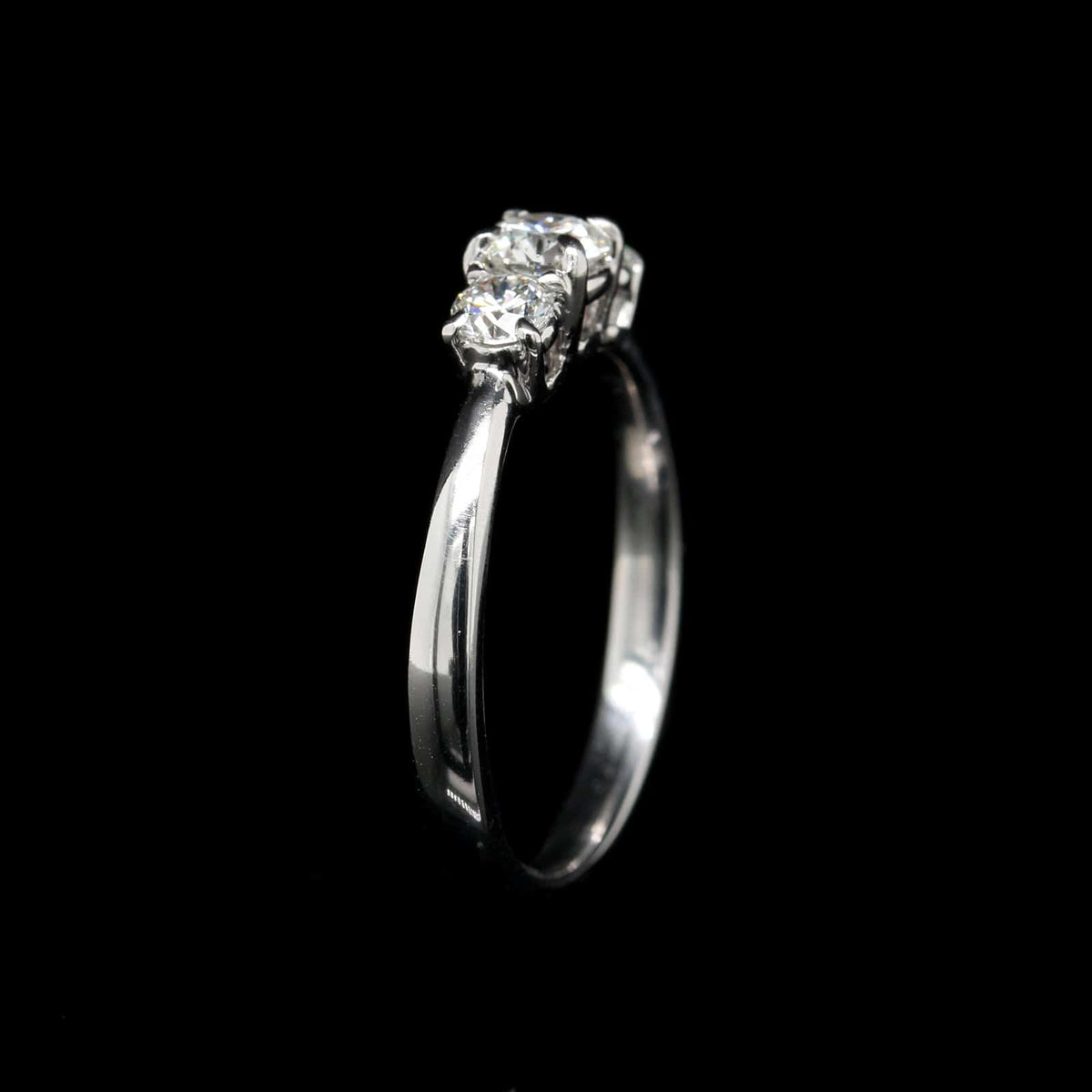 18K White Gold Estate Three Stone Diamond Ring