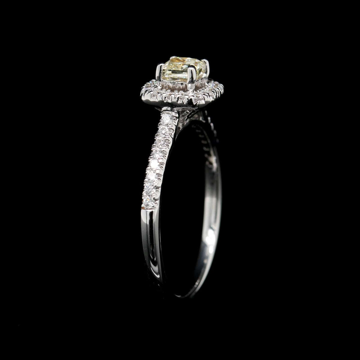 18K White Gold Estate Diamond Halo Ring