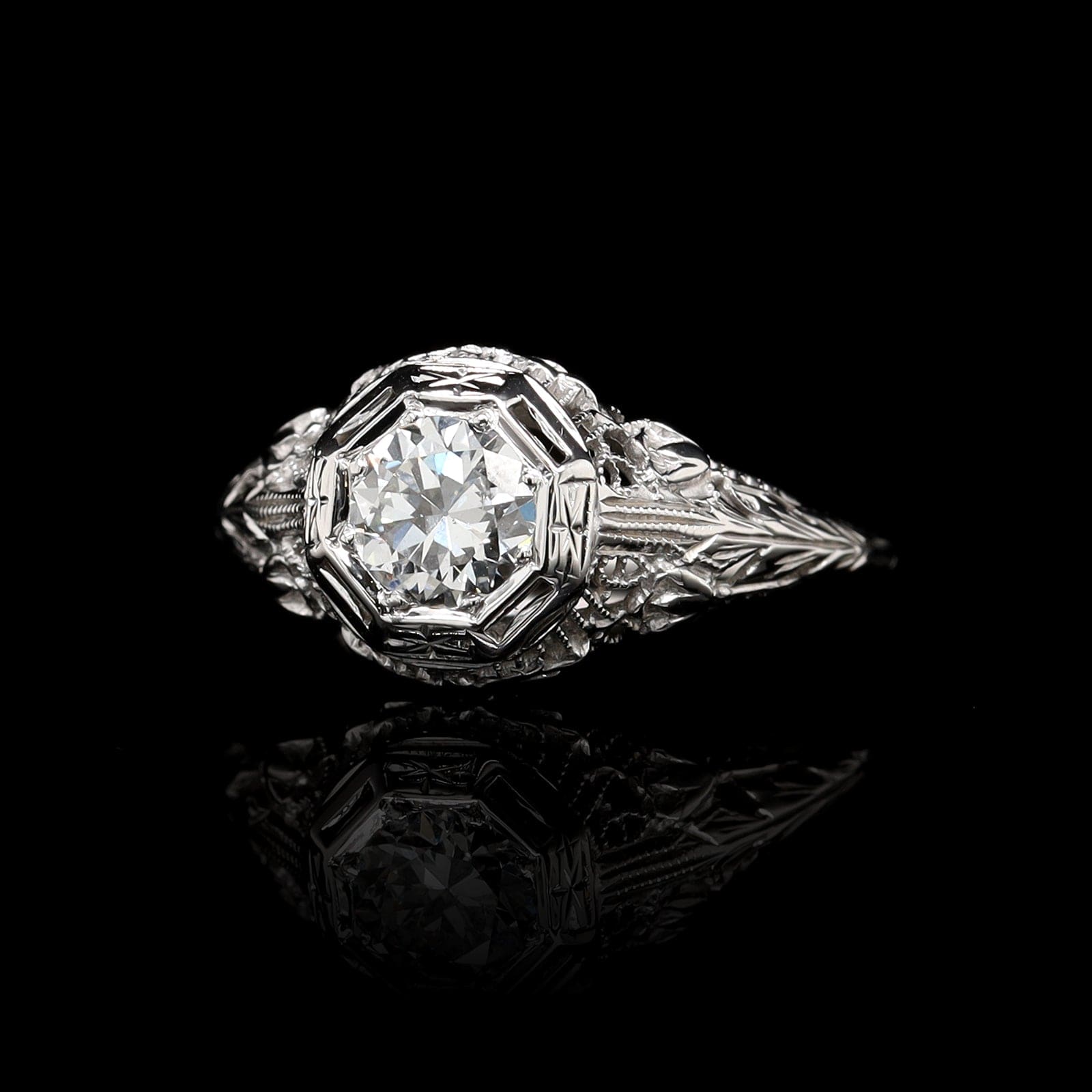 Vintage 18K White Gold Estate Diamond Filigree Ring