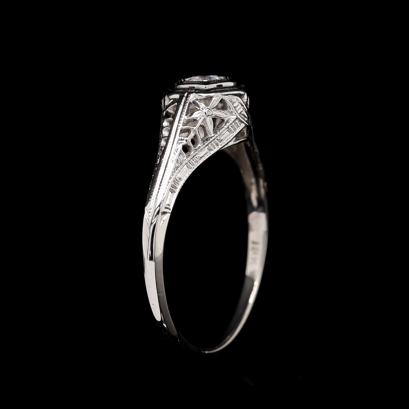 Vintage 18K White Gold Estate Diamond Solitaire Ring