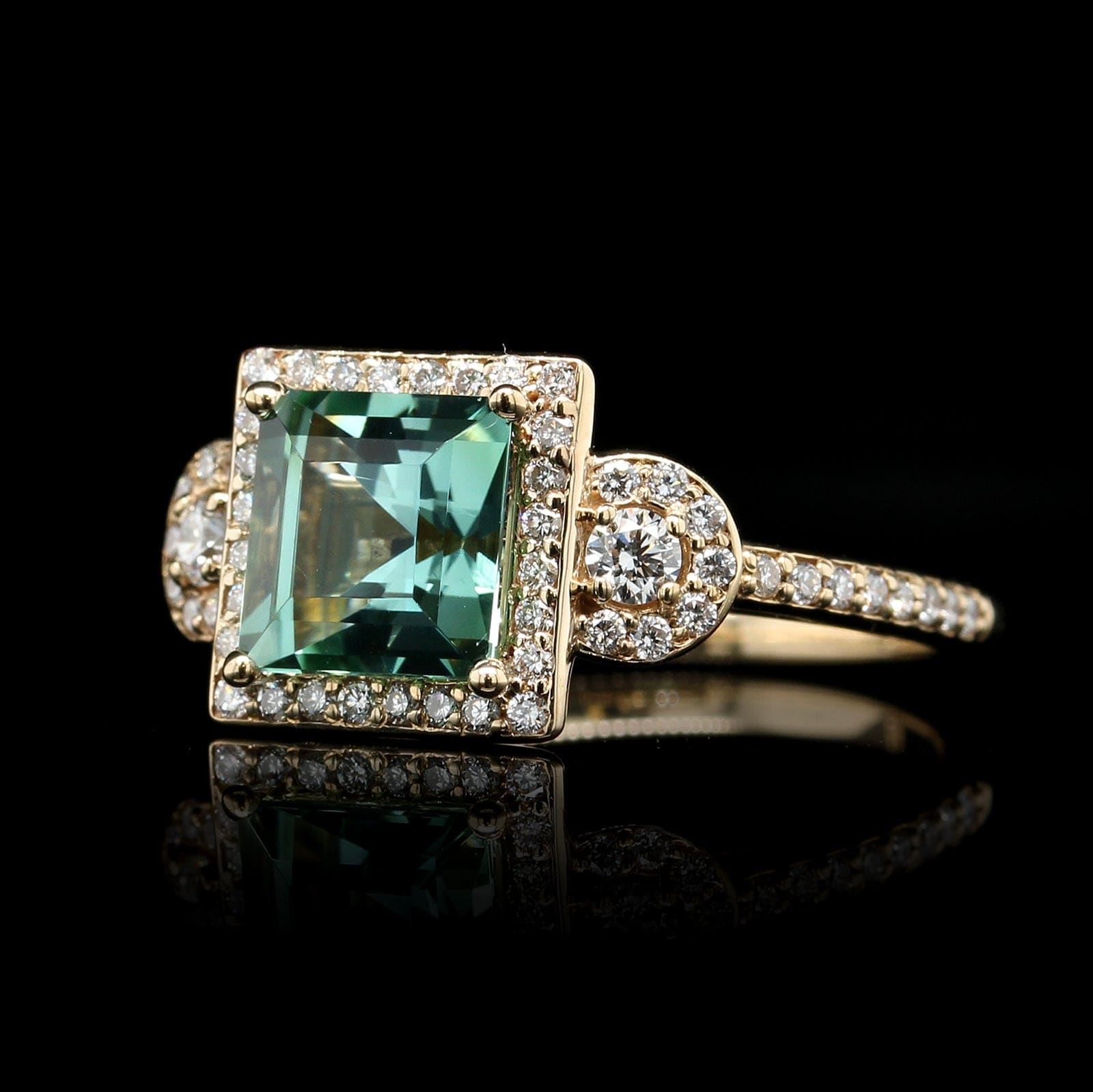 14K Yellow Gold Estate Green Tourmaline and Diamond Ring