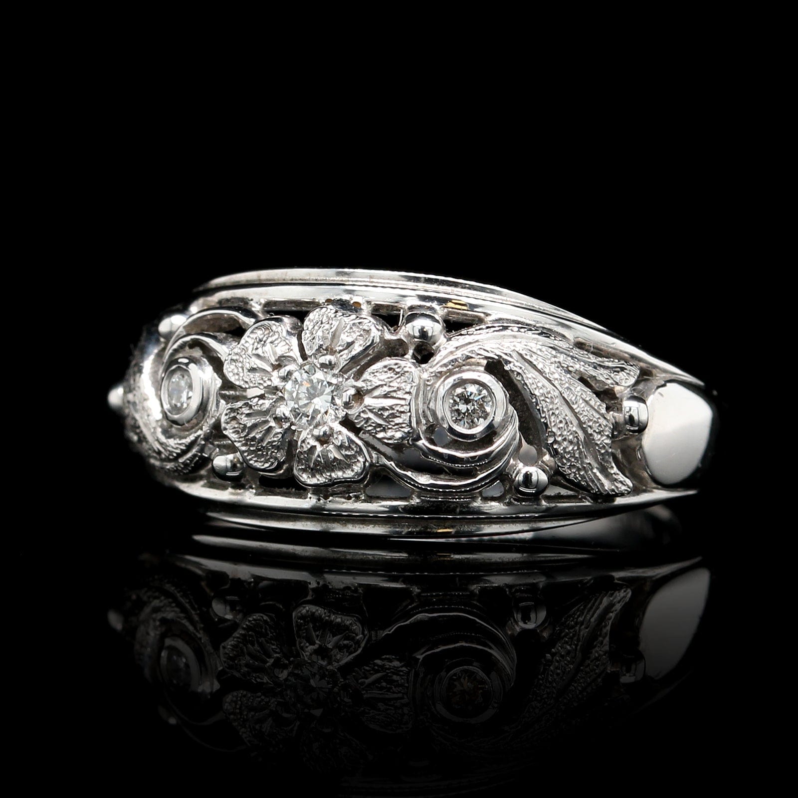 Jabel 18K White Gold Estate Diamond Floral Ring