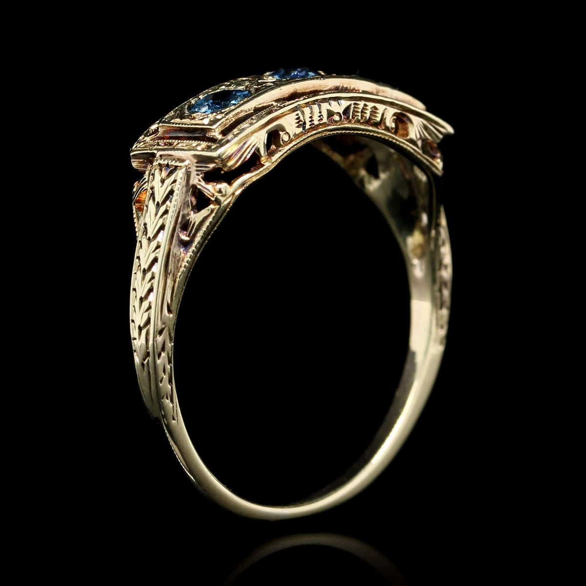 Antique 14K Yellow Gold Estate Sapphire Ring