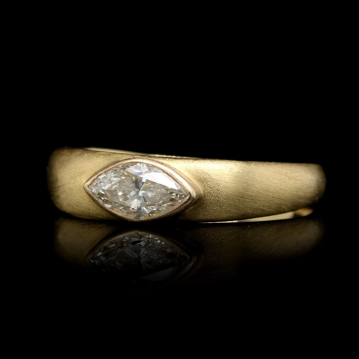 Alexis Kletjian 18K Yellow Gold Estate Diamond Ring