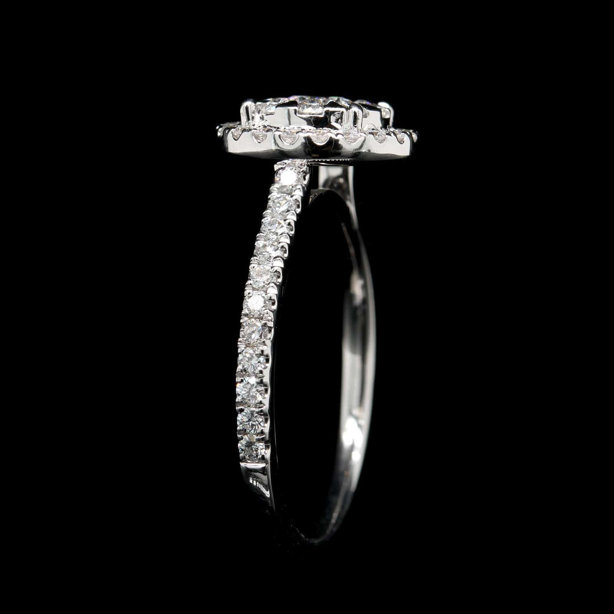 Memoire 18K White Gold Estate Diamond Bouquet Halo Ring